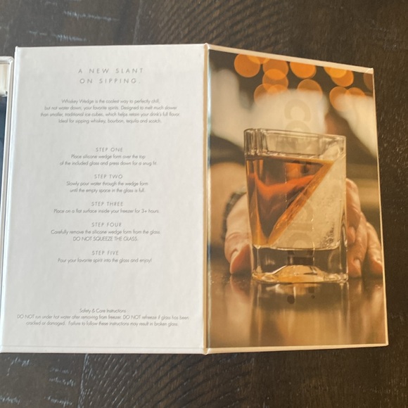 NIB Corkcicle Whiskey wedge glass - Picture 4 of 4